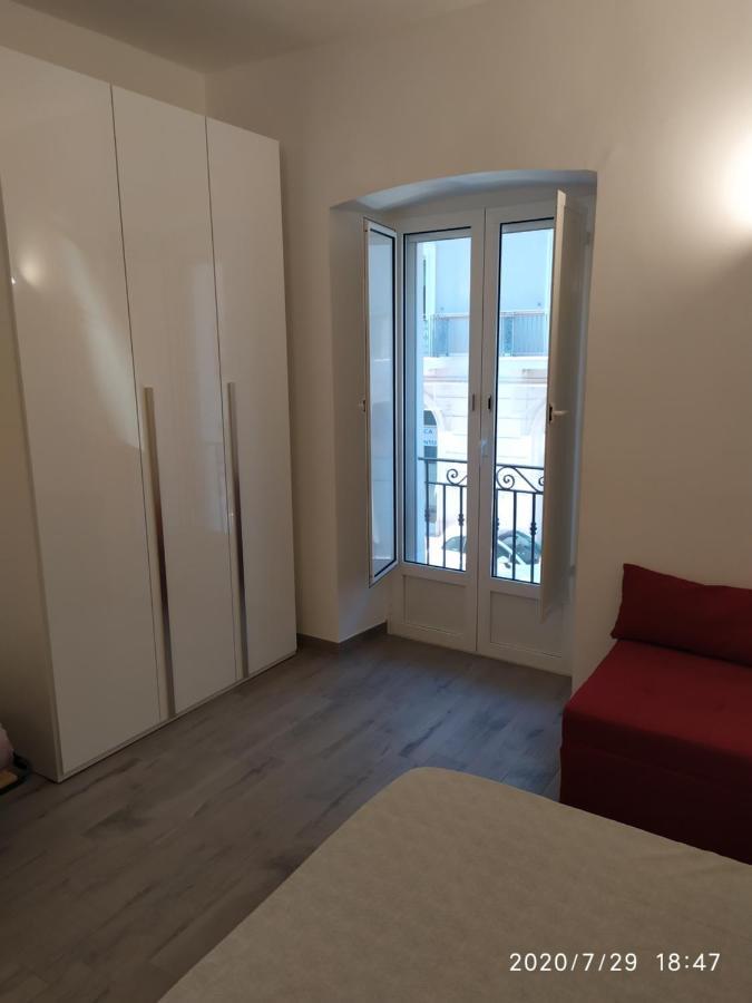 Casa Vacanze Dany Taranto Exterior photo